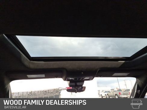 Used 2025 GMC Sierra 2500 AT4X image 24