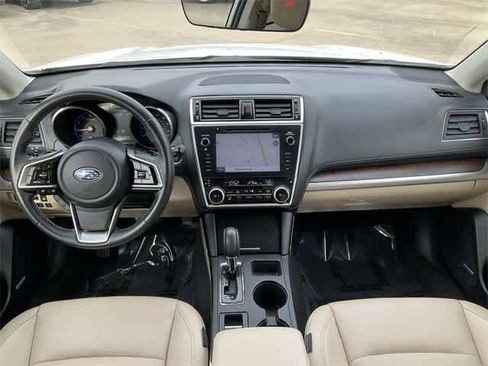Used 2018 Subaru Outback 2.5i Limited image 19