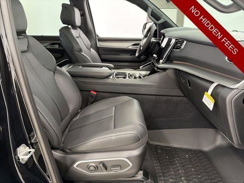 New 2026 Jeep Grand Wagoneer Limited AWD/4WD image 23