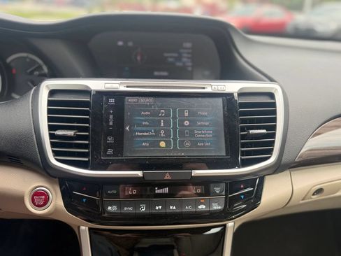 Used 2017 Honda Accord EX-L image 23