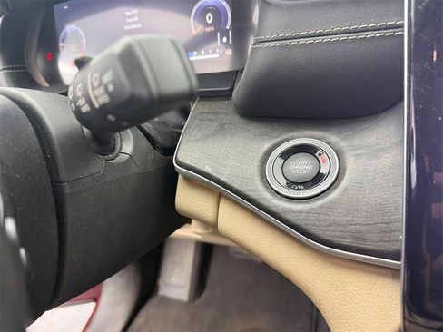 Used 2021 Jeep Grand Cherokee L Limited image 31