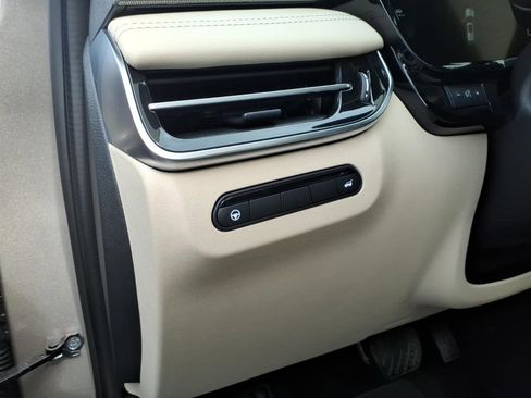 Used 2025 INFINITI QX60 Luxe w/ Lighting Package (N94) image 8