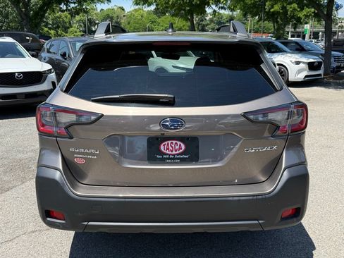 Certified 2024 Subaru Outback Premium AWD/4WD image 7