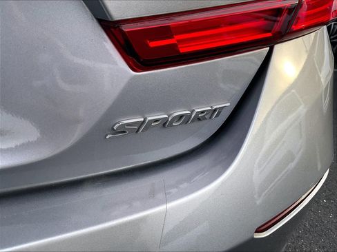 Used 2022 Honda Accord Sport image 10