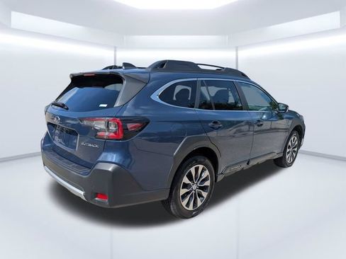 Used 2023 Subaru Outback Limited AWD/4WD image 4