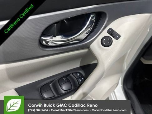 Used 2020 Nissan Rogue Sport SL FWD image 14