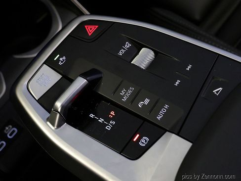 Used 2025 BMW X1 M35i w/ Premium Package image 24