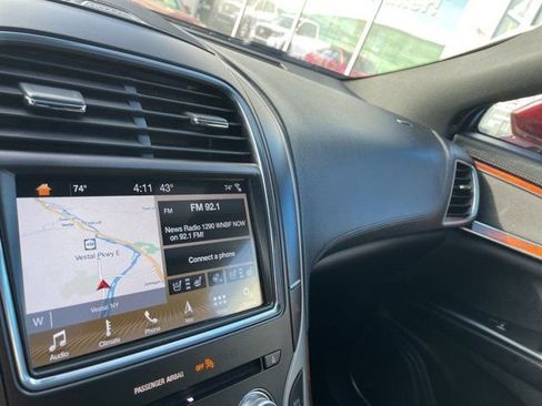 Used 2018 Lincoln MKX Reserve w/ Lincoln MKX Climate Package image 18