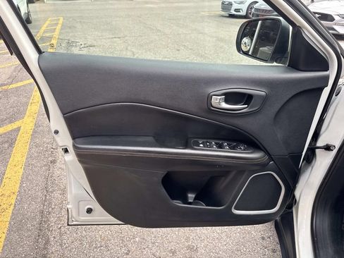 Used 2019 Jeep Compass Limited image 21