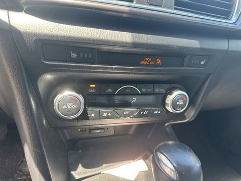 Used 2018 MAZDA MAZDA3 Grand Touring FWD image 13