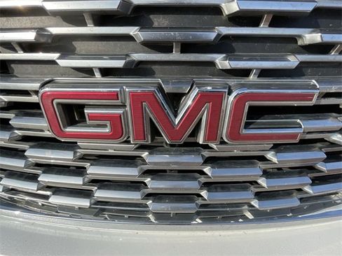 Used 2018 GMC Yukon Denali w/ Denali Ultimate Package image 4