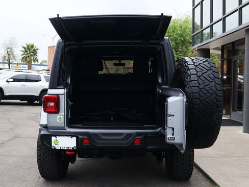 Used 2021 Jeep Wrangler Unlimited Rubicon image 25