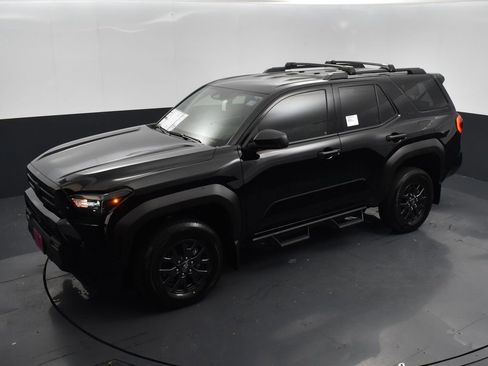 Used 2025 Toyota Tacoma TRD Sport RWD image 17
