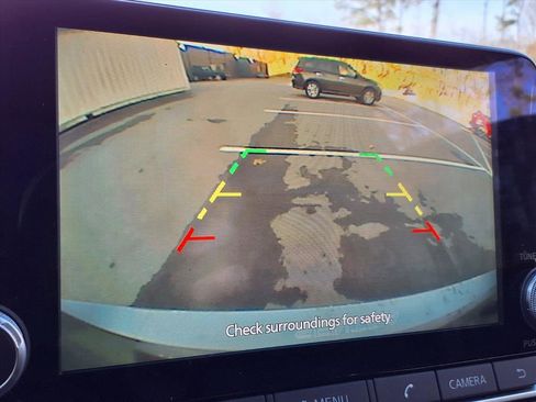 Used 2021 Nissan Sentra SV image 19