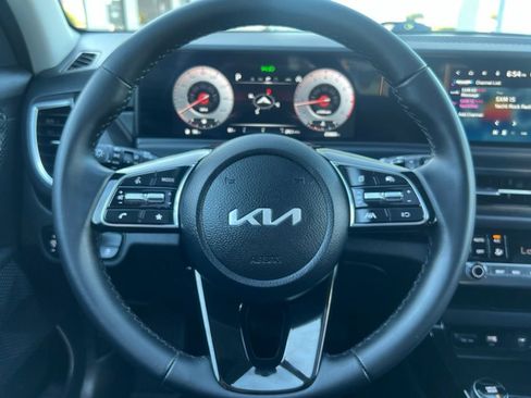 Used 2024 Kia Seltos EX AWD/4WD image 51