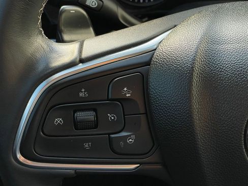 Used 2022 Buick Envision Avenir w/ Premium Seat Package image 15