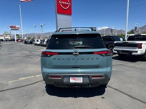 New 2026 Nissan Pathfinder Platinum AWD/4WD image 8