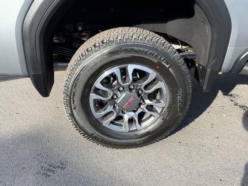 New 2026 GMC Sierra 2500 SLT w/ Max Trailering Package image 11