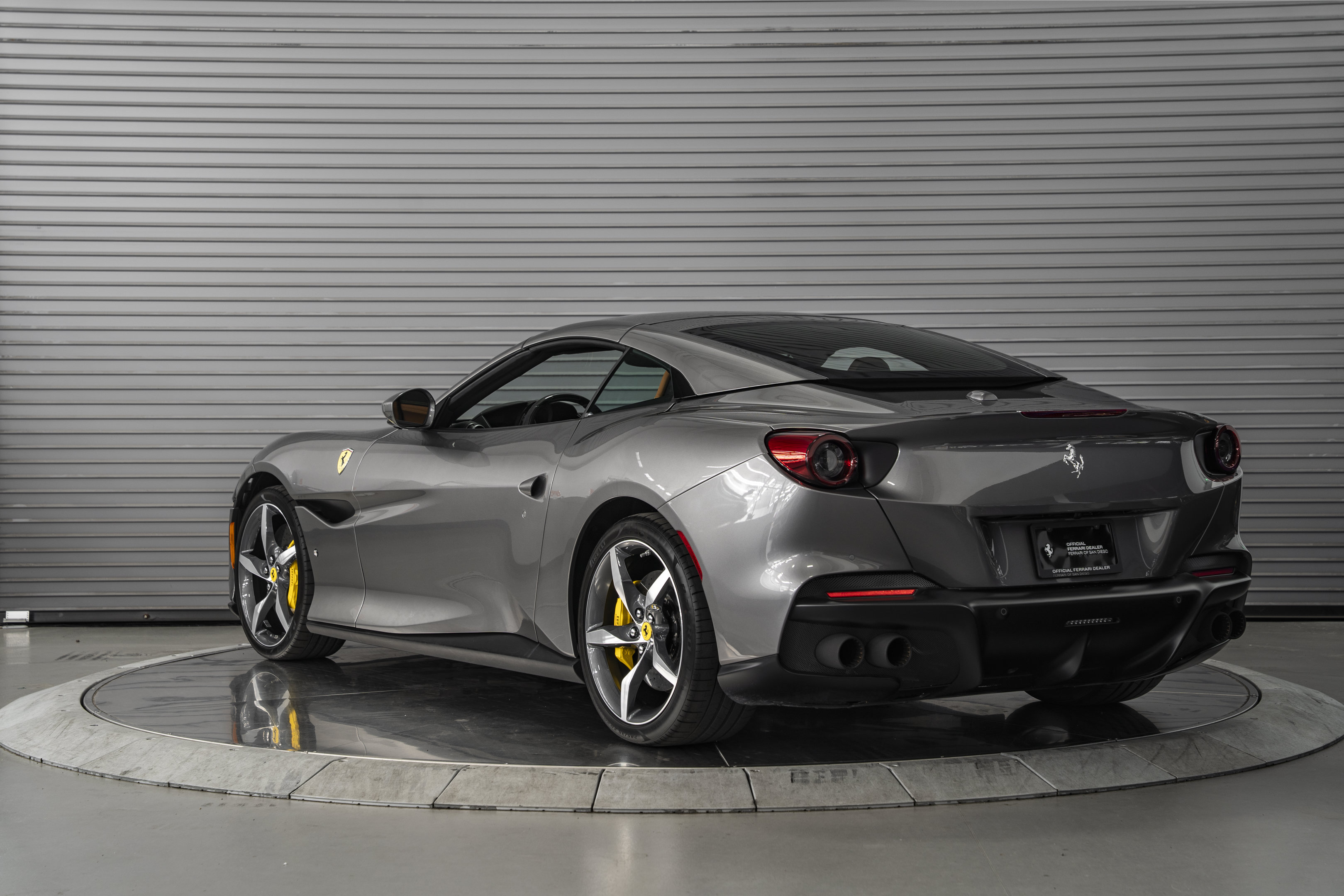 Used 2022 Ferrari Portofino M RWD image 11