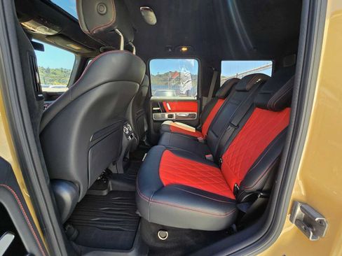 Used 2025 Mercedes-Benz G 63 AMG 4MATIC image 19