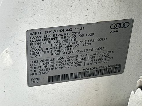 Used 2022 Audi Q3 2.0T Premium w/ Convenience Package image 9