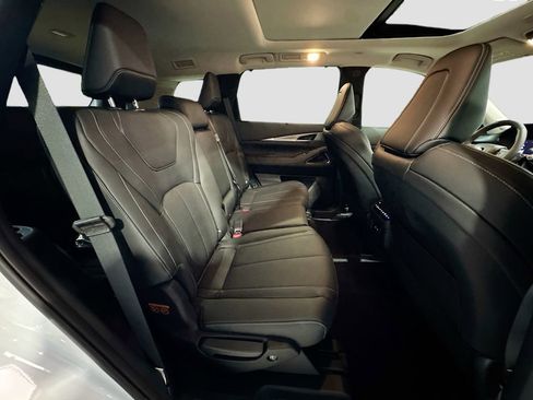 Used 2026 INFINITI QX60 Luxe w/ Cargo Package FWD image 31