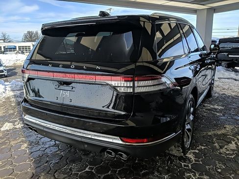 Certified 2025 Lincoln Aviator Reserve w/ Illumination Package image 5
