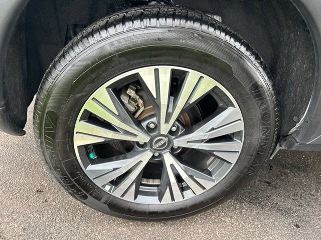 Used 2023 Nissan Rogue SV AWD/4WD image 50