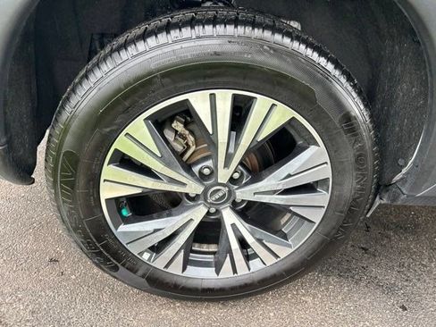Used 2023 Nissan Rogue SV AWD/4WD image 50