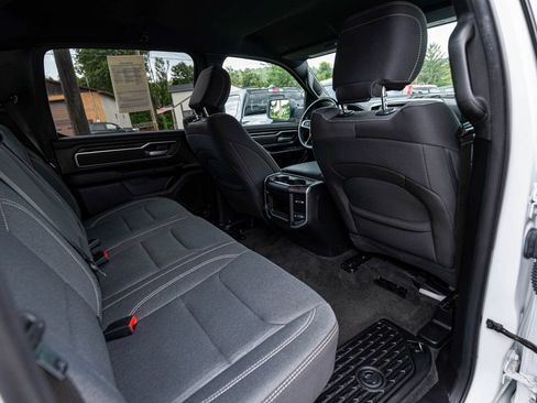 Used 2022 RAM 1500 Big Horn AWD/4WD image 32