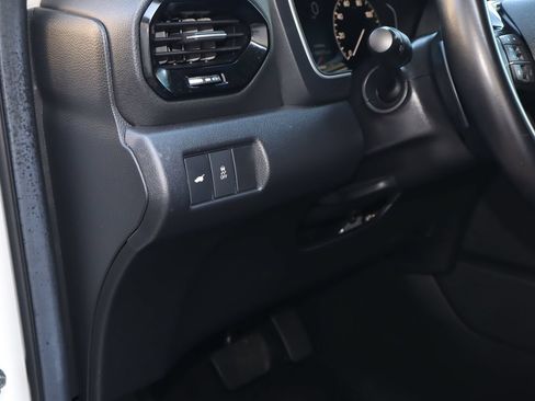 Used 2025 Honda Pilot EX-L image 23