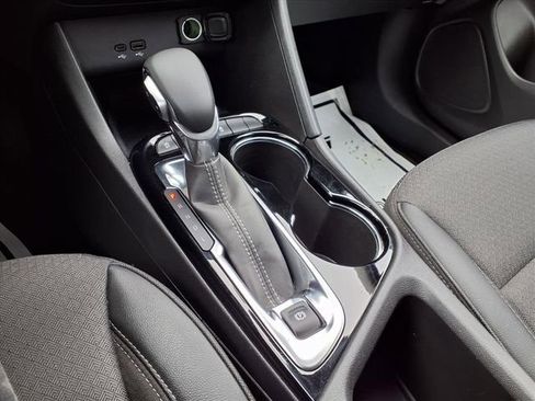 Used 2025 Buick Encore GX Preferred image 59