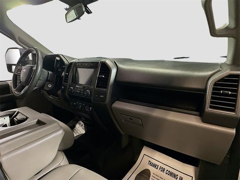 Used 2022 Ford F250 XL w/ Power Equipment Group image 27