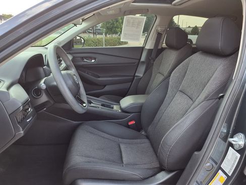 Used 2023 Honda Accord EX image 15