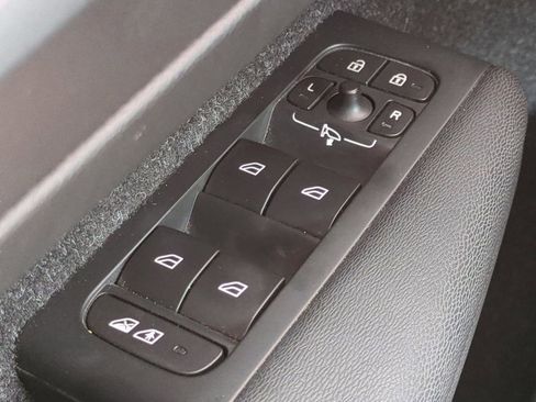 Used 2019 Volvo XC40 T5 Inscription AWD/4WD image 20