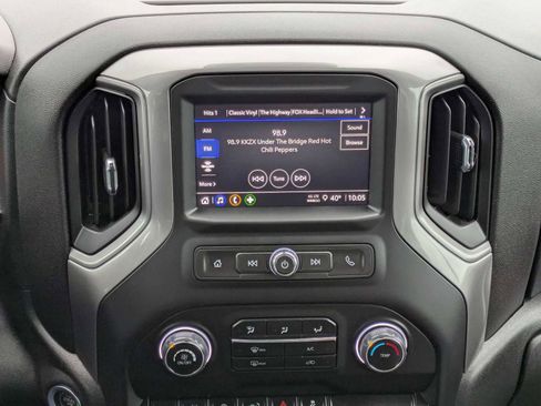 Used 2022 Chevrolet Silverado 1500 Custom image 28