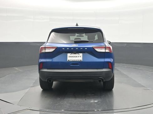 Used 2022 Ford Escape SE w/ SE Sport Appearance Package AWD/4WD image 17