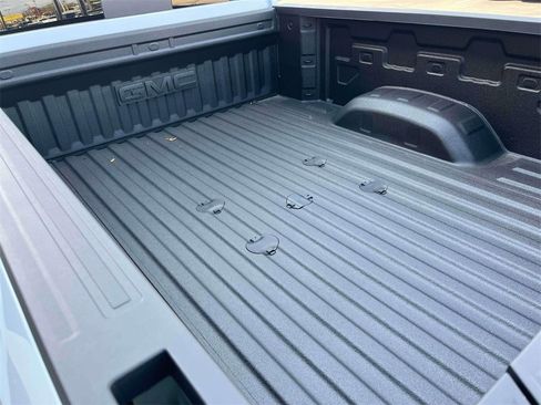 New 2026 GMC Sierra 2500 Denali w/ Denali Reserve Package image 11