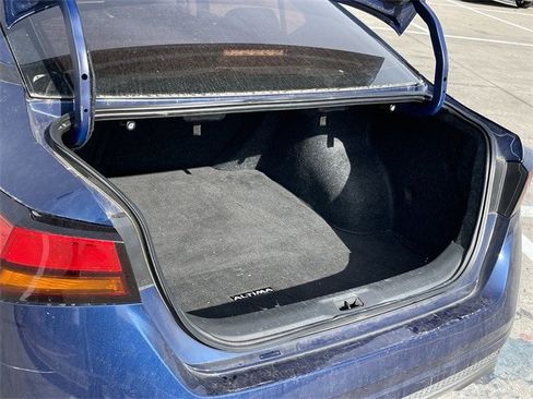 Used 2019 Nissan Altima 2.5 SR w/ SR Premium Package image 26