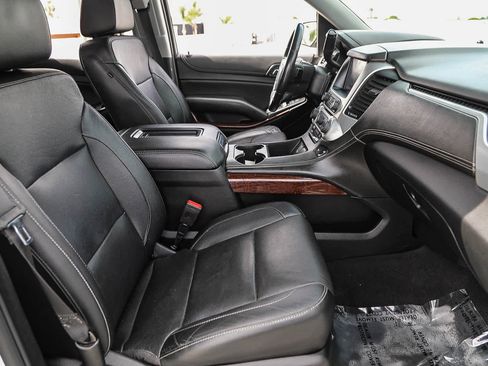 Used 2020 GMC Yukon XL SLT image 15