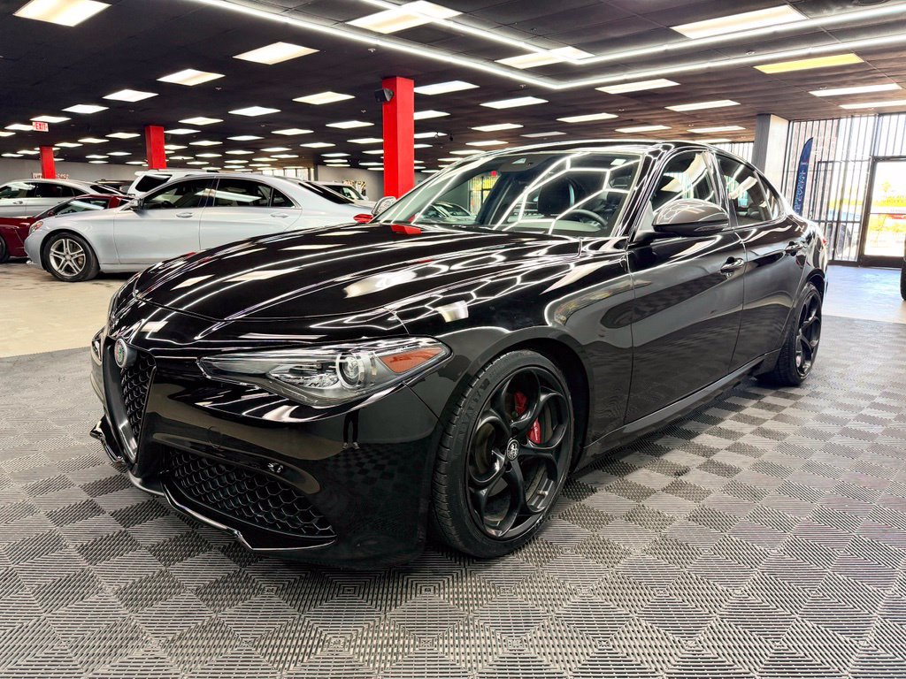 Used 2020 Alfa Romeo Giulia w/ Quick Order Package 22K Sport RWD image 7
