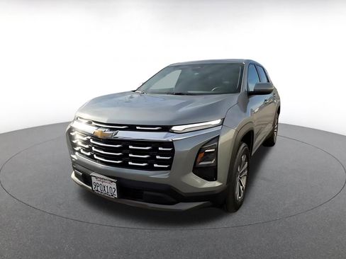 Used 2025 Chevrolet Equinox LT image 7