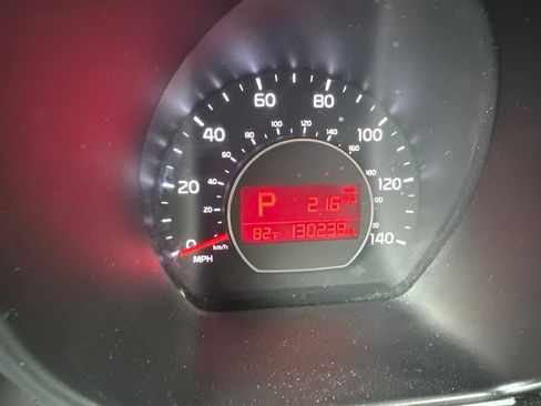 Used 2014 Kia Soul + FWD image 5