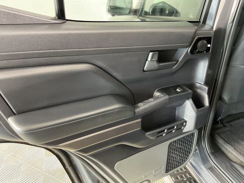 Used 2025 Toyota 4Runner TRD Off-Road Premium w/ Tow Technology Package image 18