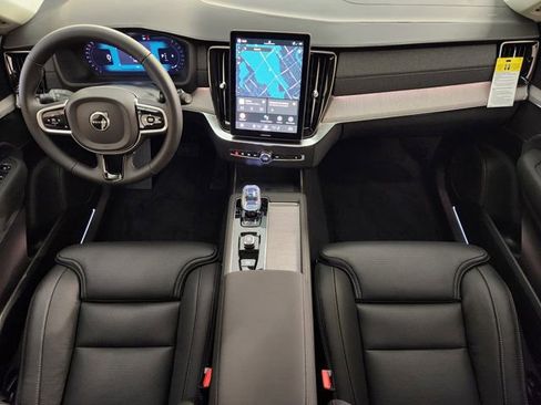 New 2026 Volvo XC90 B6 Ultra w/ Protection Package Premier image 4