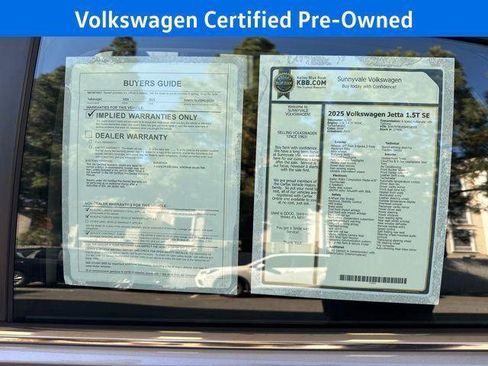 Certified 2025 Volkswagen Jetta SE w/ Sunroof Package image 35