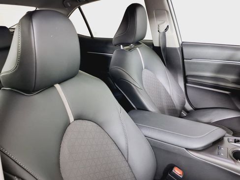 Used 2024 Toyota Camry XSE image 10