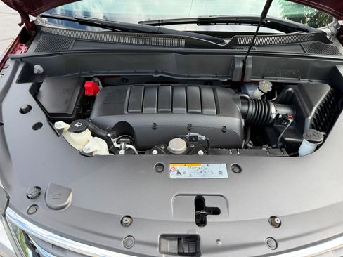 Used 2017 Chevrolet Traverse LT FWD image 3