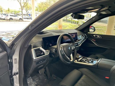 Used 2026 BMW X5 sDrive40i image 6
