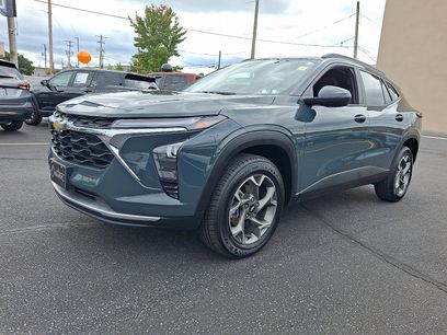 Used 2025 Chevrolet Trax LT